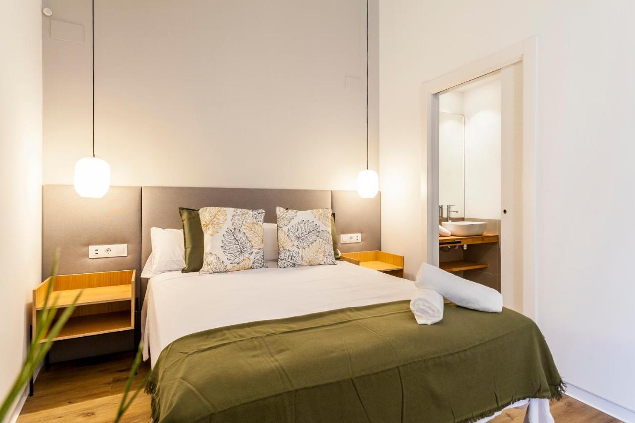 Puerto Beach Suites Валенсія Екстер'єр фото