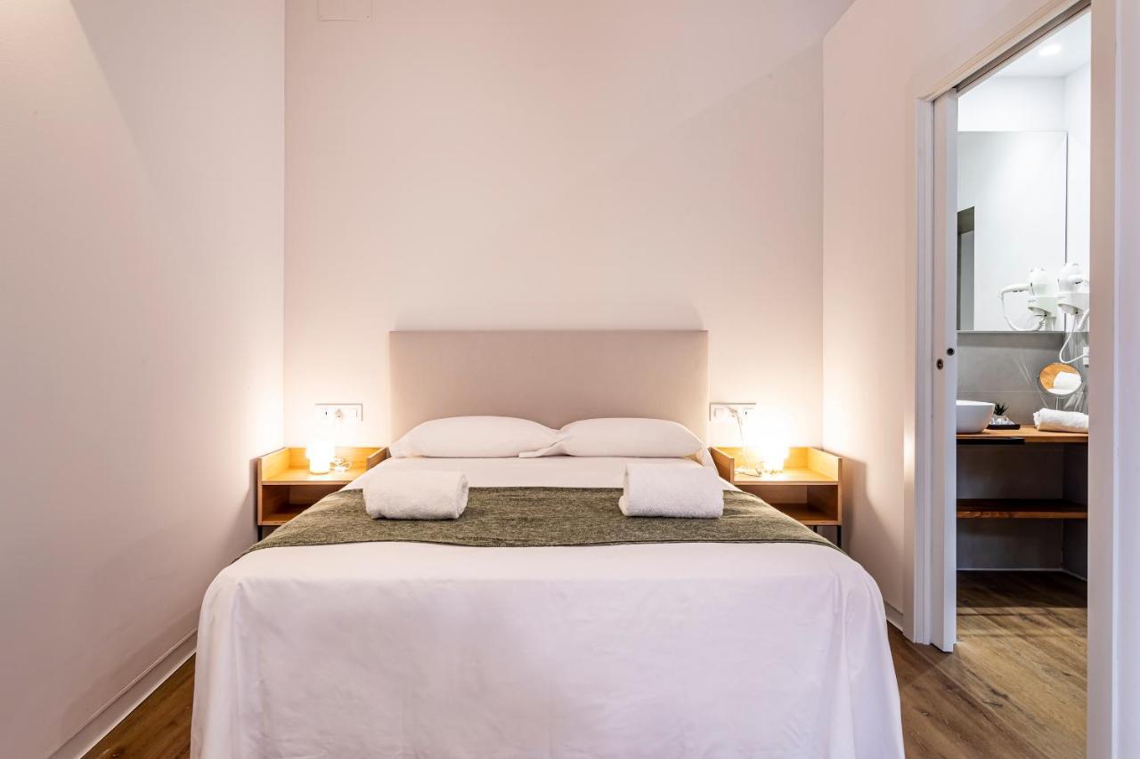 Puerto Beach Suites Валенсія Екстер'єр фото